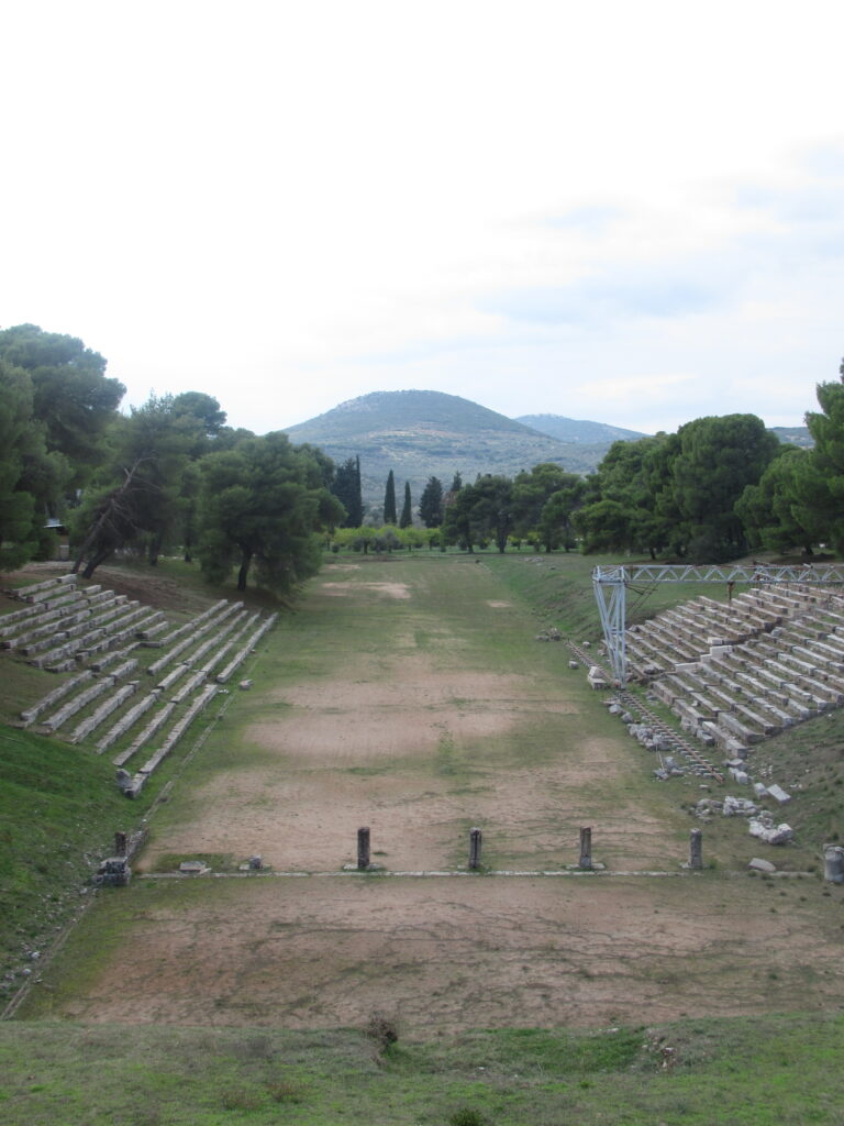 Antikes Stadion mit Zuschauerrängen