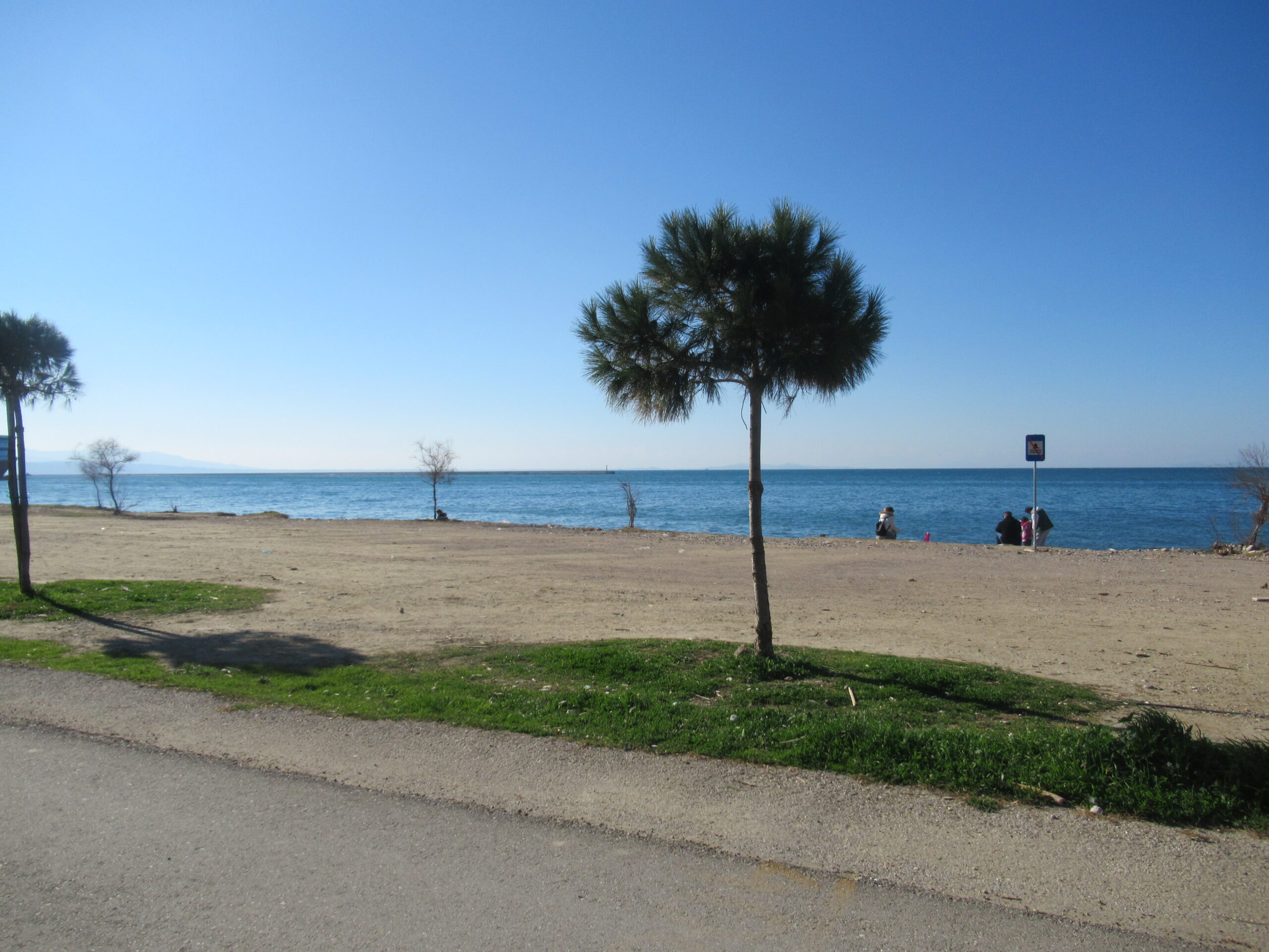 An der Strandpromenade von Patras