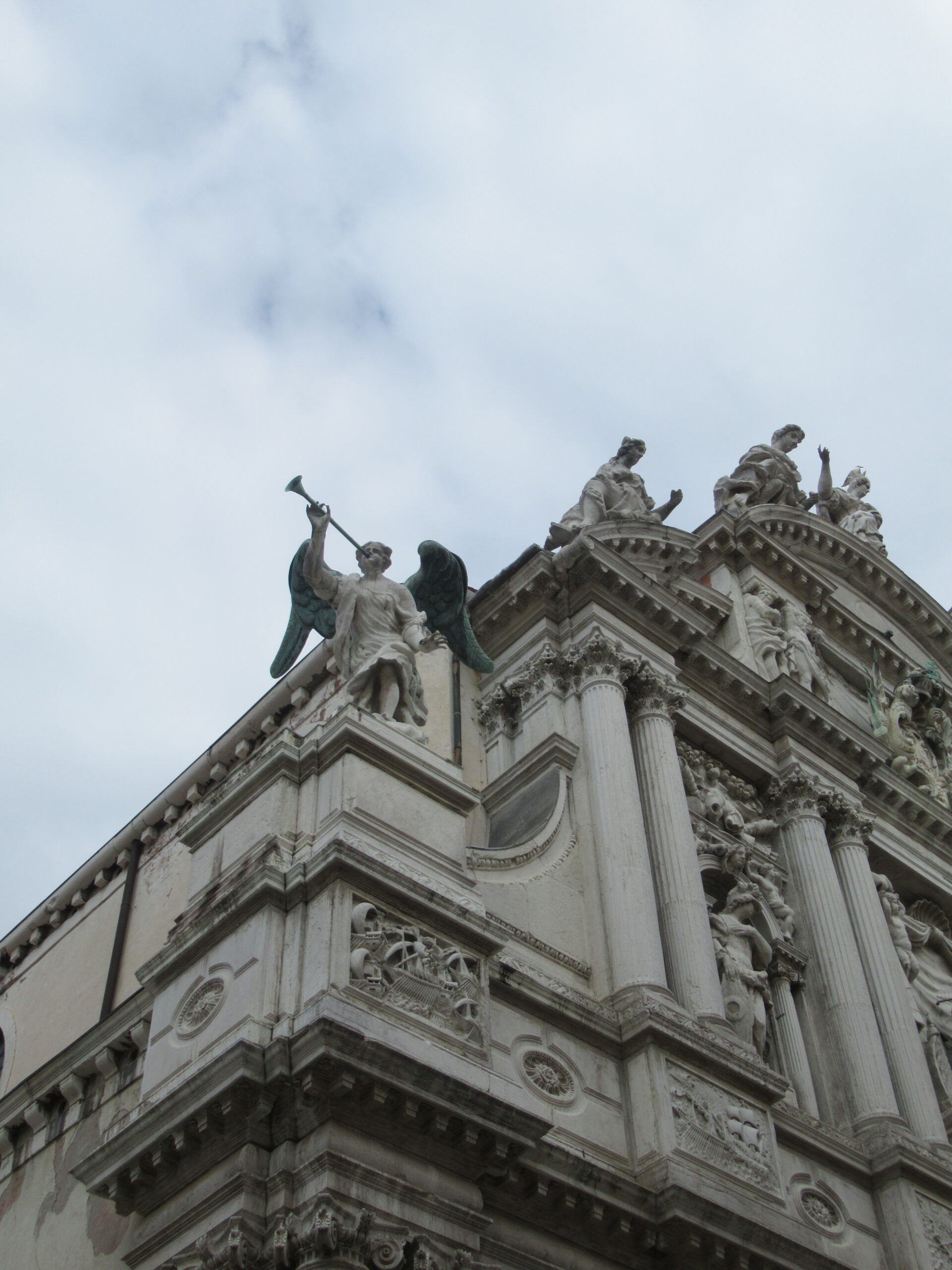 Posaunen und Engel – Eine noble Kombination, die zu Venedig passt