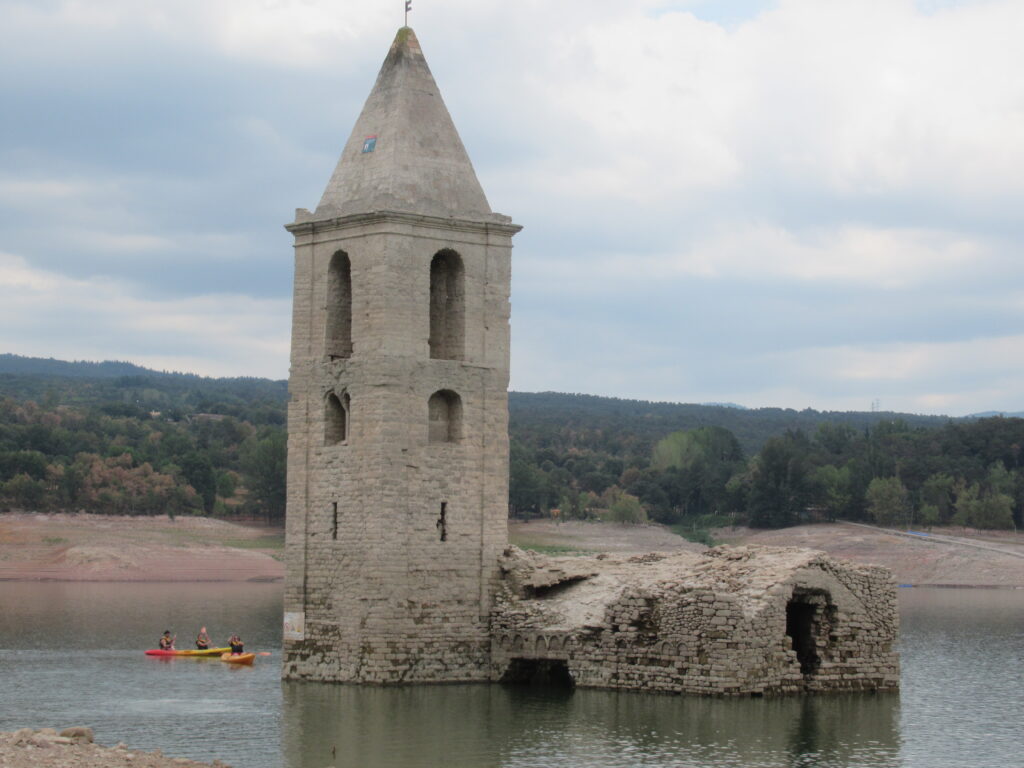 Versunkene Kirche im Sau Reservoir