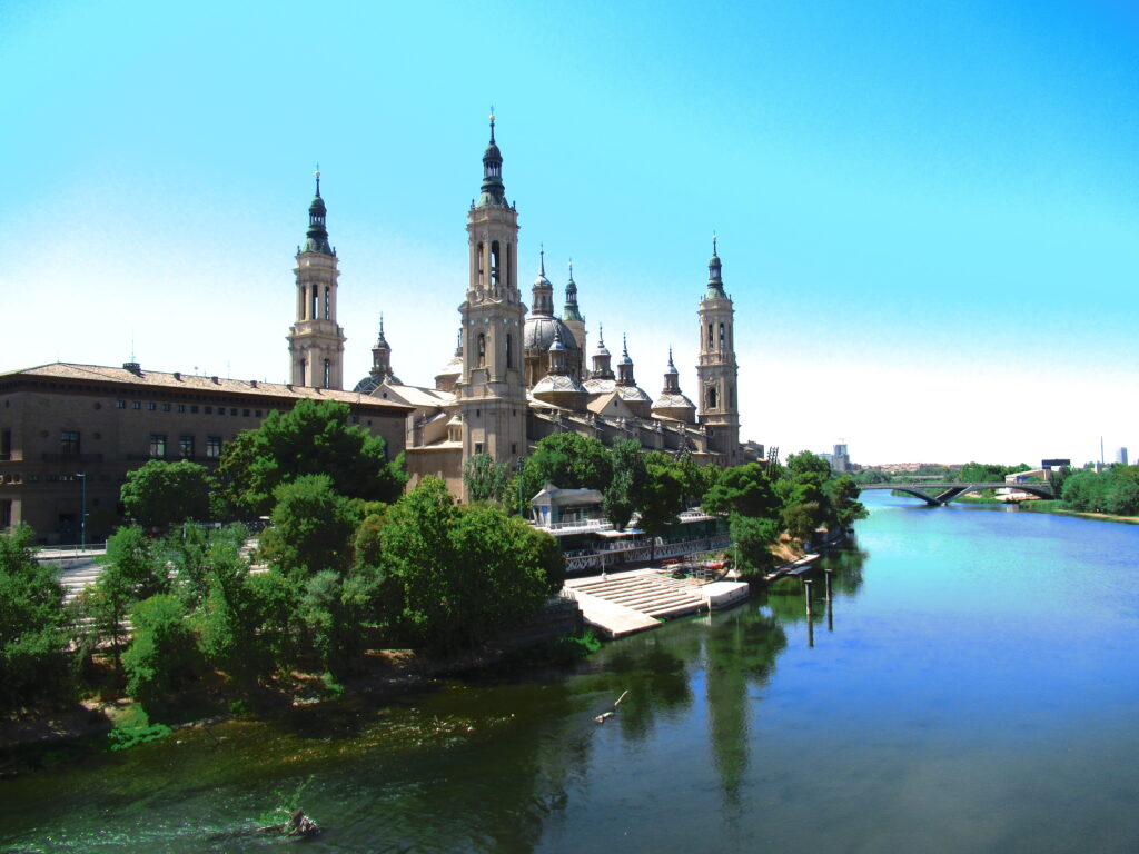 Die bekanntere Kathedrale von Zaragoza