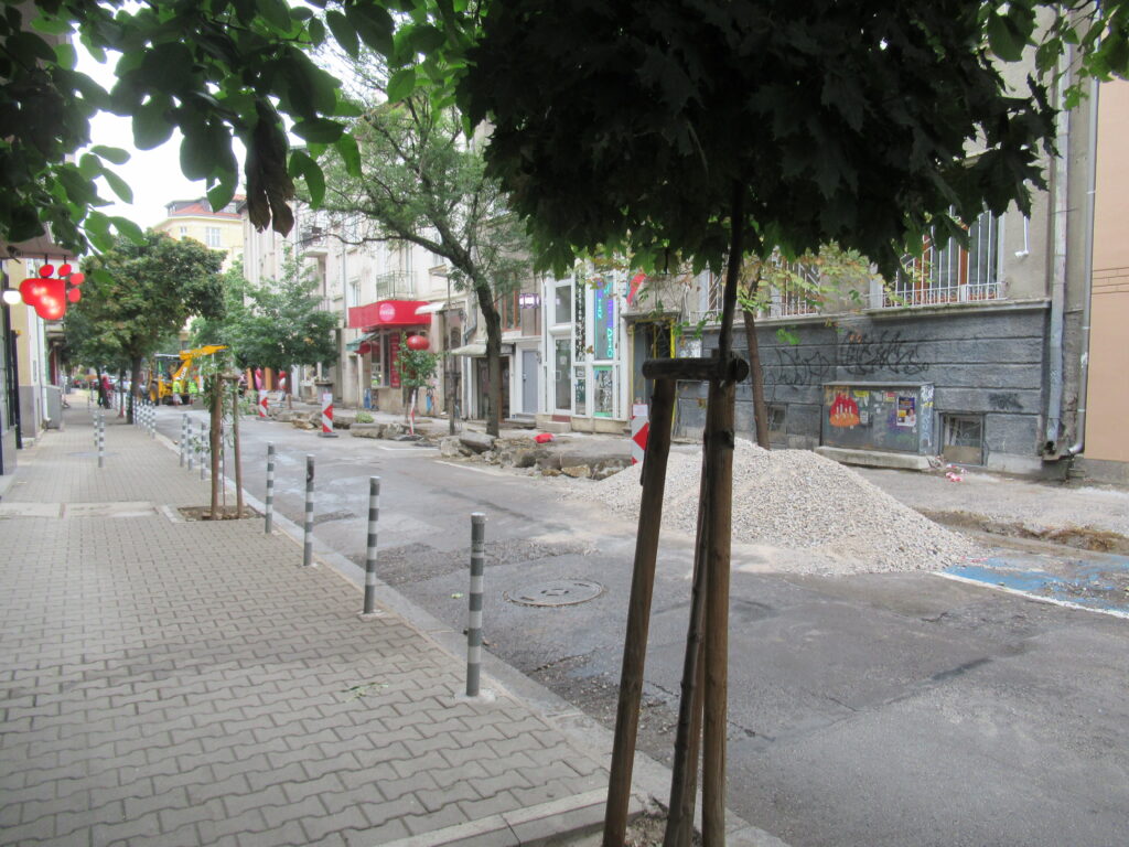 Auch die Baustellen gehören beim Sightseeing in Sofia dazu